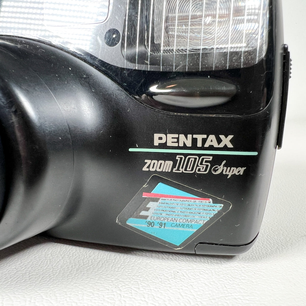 Vintage 1990 Pentax Zoom 105 Super Point & Shoot 35mm Film Camera