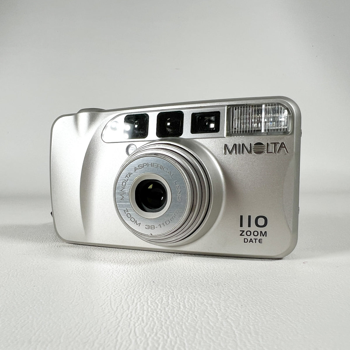 Vintage 2002 Minolta Zoom 110 Date 38-110mm 35mm Film Camera