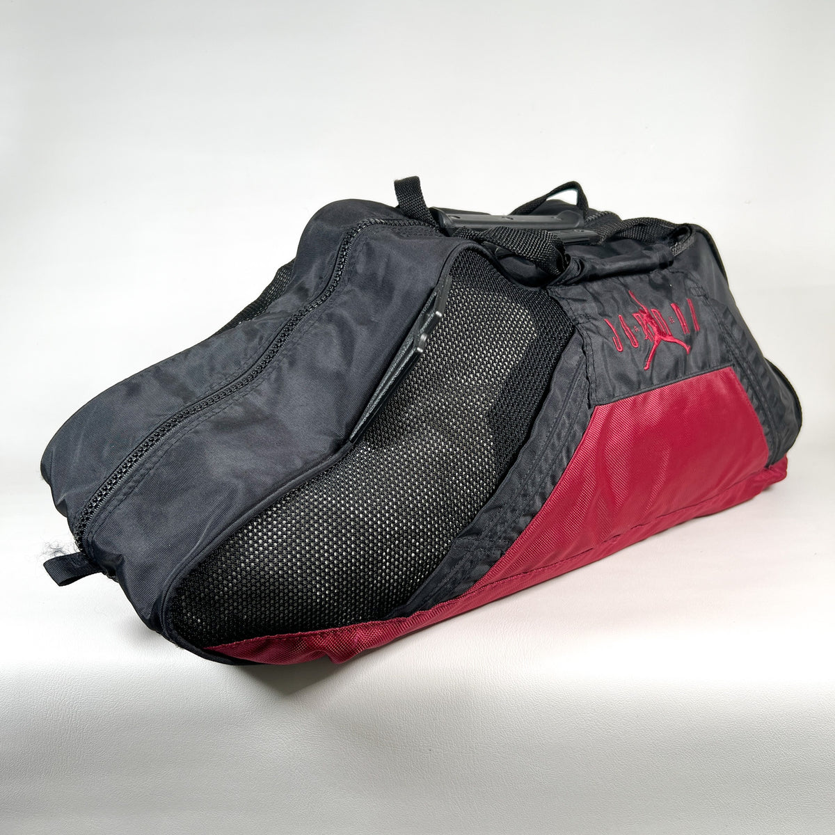 Vintage 90's Nike Air Jordan Basketball Duffle Bag – CobbleStore