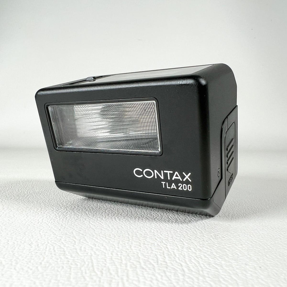 Vintage 1996 Contax TLA 200 Black TTL Camera Flash – CobbleStore