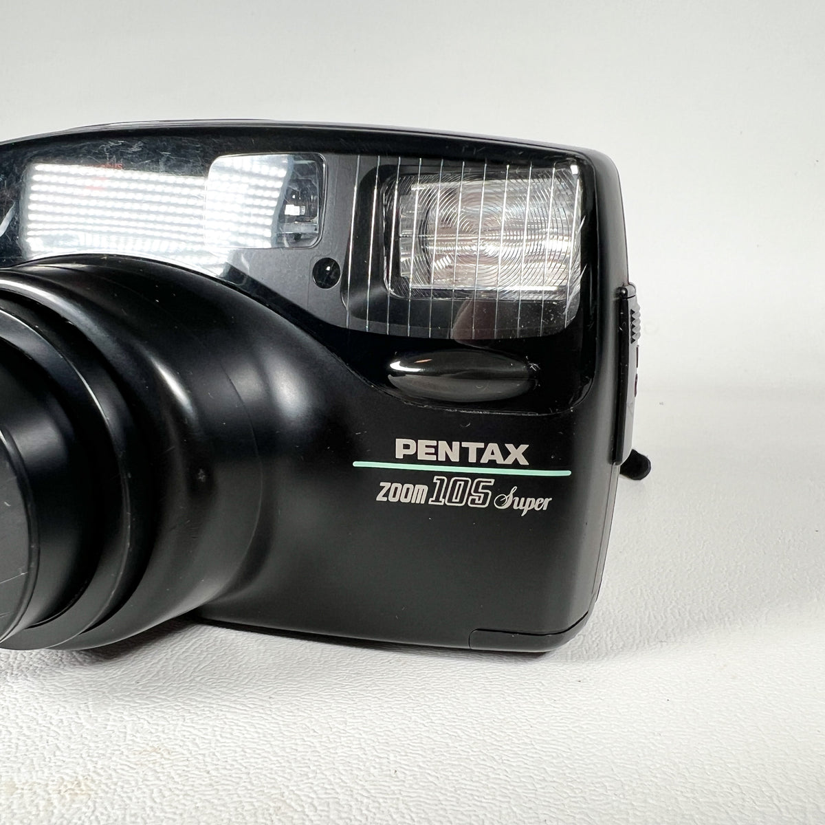 Vintage 1990 Pentax Zoom 105 Super Point & Shoot 35mm Film Camera