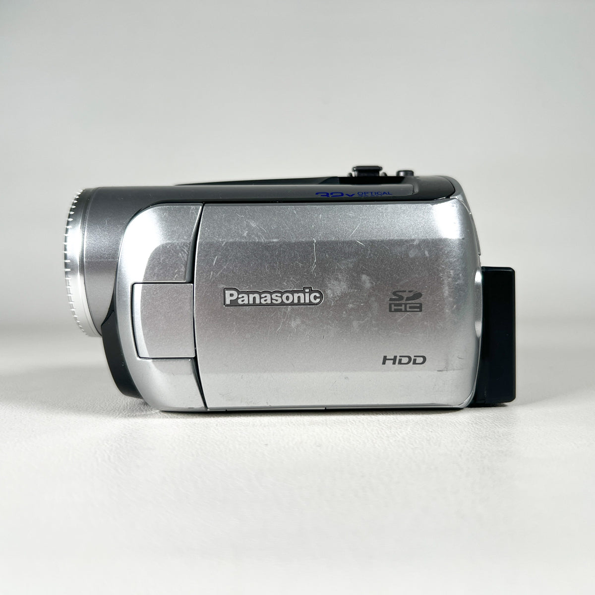 Modern 2007 Panasonic SDR-H18 HDD/SD Digital Camcorder