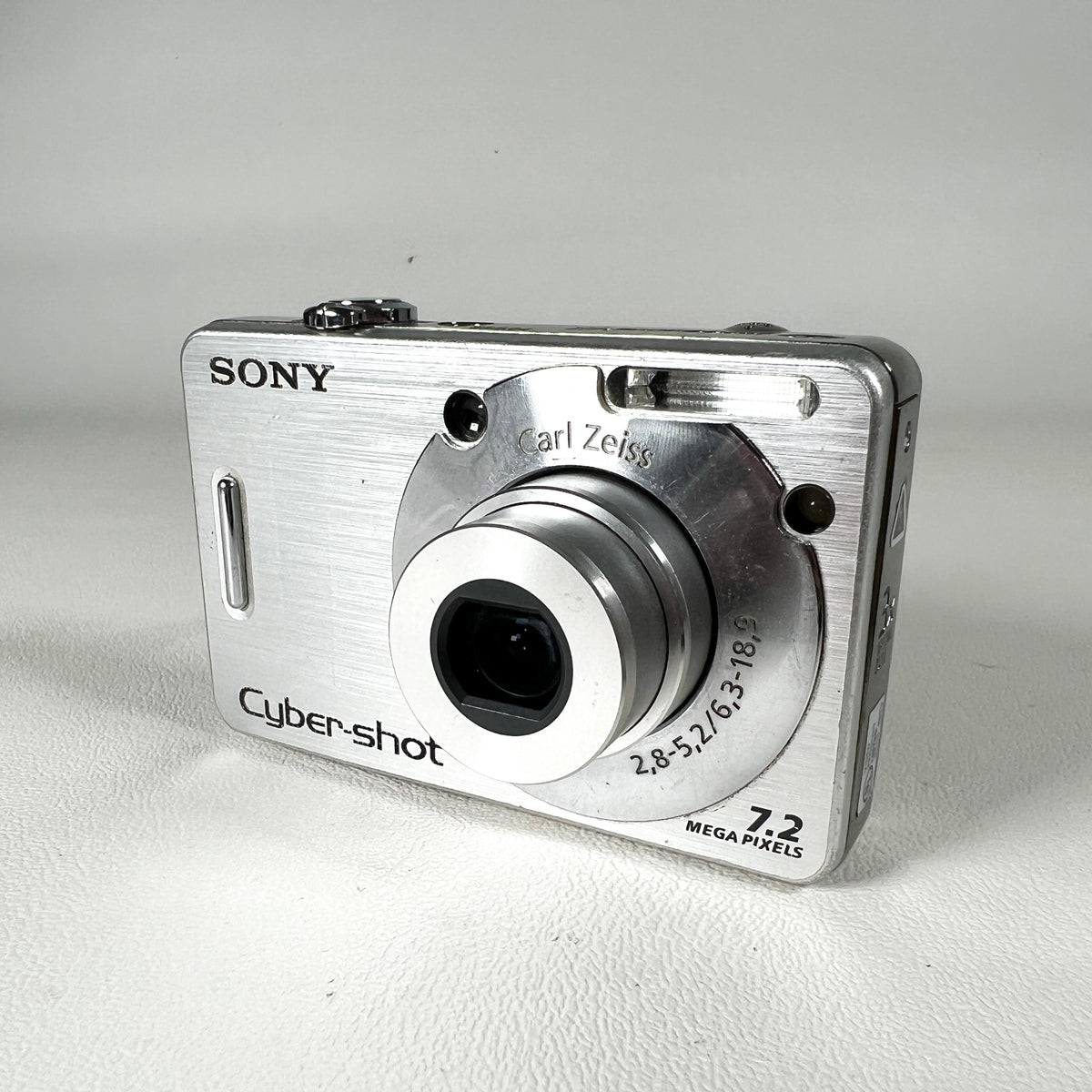 Modern 2006 Sony Cyber-shot 🔴 BROKEN LCD 🔴 DSC-W70 7.2MP Digital