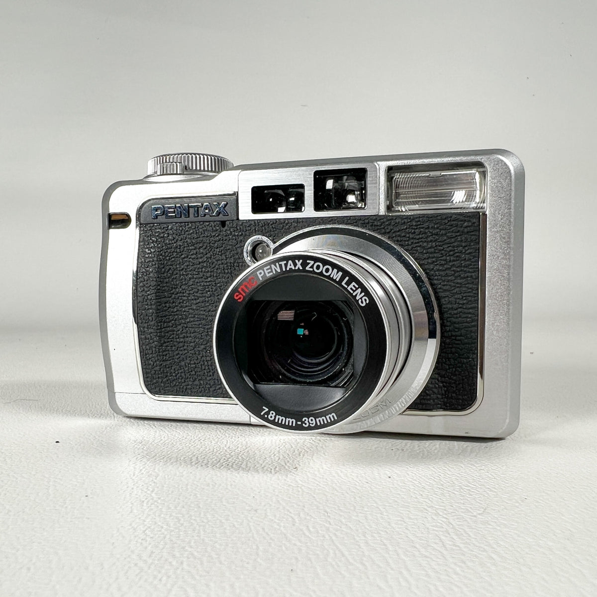 Vintage 2004 Pentax Optio 750Z 7MP CCD Digital Camera