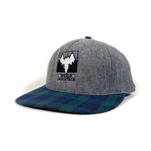 Vintage 90's Wolf Mountain Hat