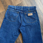 Vintage 90's Wrangler Straight Leg Denim Blue Jeans