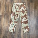 Vintage 1990 Chocolate Chip Camo Cargo Pants