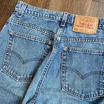 Vintage 1997 Levi's 550 Tapered Fit Jeans