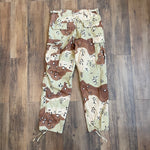 Vintage 1990 Chocolate Chip Camo Cargo Pants