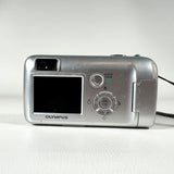 Vintage 2004 Olympus Camedia D-580 Zoom 4MP Digital Camera