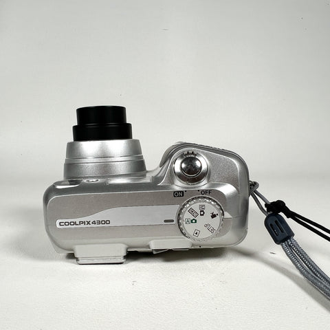Vintage 2002 Nikon Coolpix 4300 Silver 4MP Digital Camera