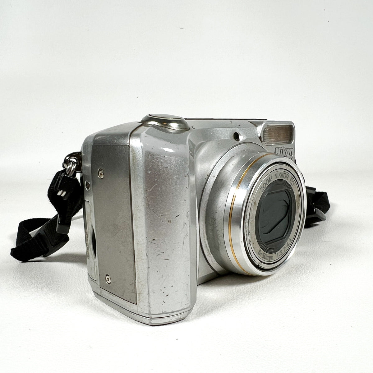 2004 Camera Vintage 2004 Nikon Coolpix 4800 Digital Camera – CobbleStore Vintage