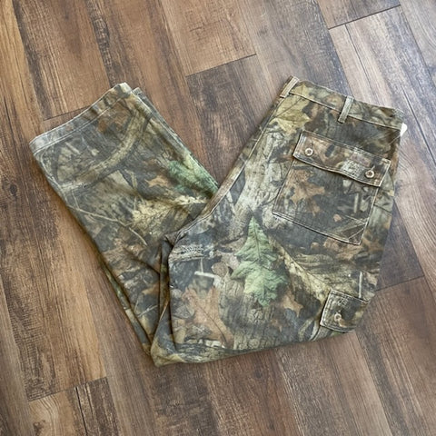 Vintage 90's Wrangler Rugged Wear Camo Pants