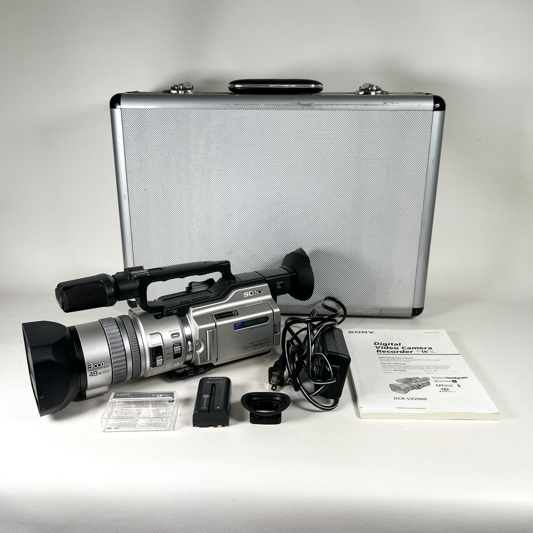 Vintage 2000 Sony DCR-VX2000 🟡 AS-IS 🟡 3CCD MiniDV Digital
