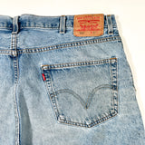 Vintage 2004 Levi’s 550 Light Wash Denim Relaxed W42 Shorts