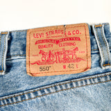 Vintage 2004 Levi’s 550 Light Wash Denim Relaxed W42 Shorts