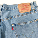 Vintage 2003 Levi’s 550 Light Wash Relaxed 36 Shorts