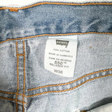 Vintage 2003 Levi’s 550 Light Wash Denim Relaxed Fit 36 Shorts