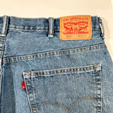 Vintage Y2K Levi’s 550 Light Wash Relaxed Fit Denim Shorts
