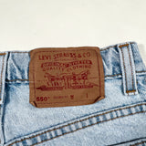 Vintage 1994 Levi’s 550 Light Wash Denim Shorts