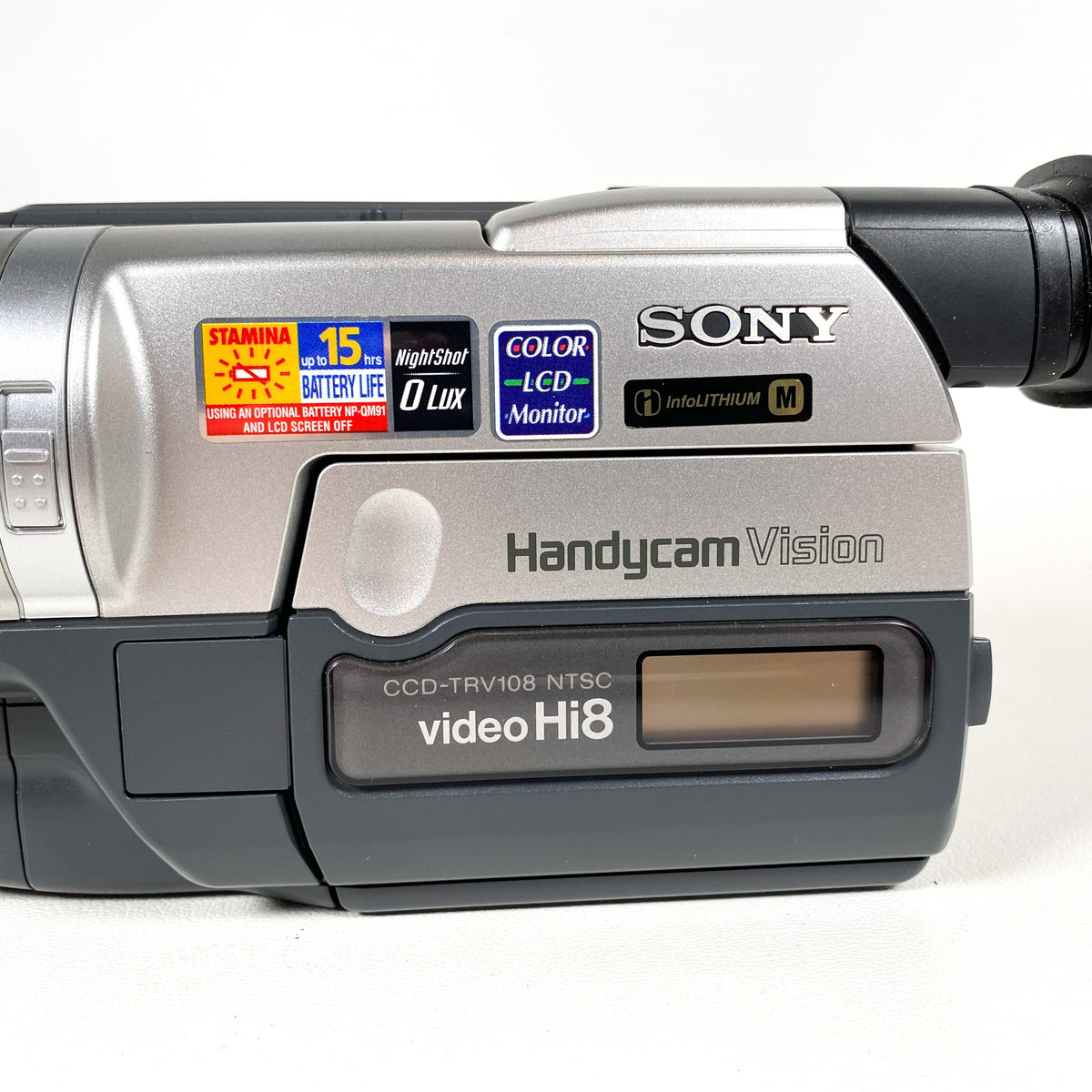 Sony CCD-F501 Vintage Handycam Video 8 Camcorder Camera (AS IS/FOR PARTS) VTG Sony CCD-F501 Vintage Handycam Video 8 Camcorder Camera (AS IS/FOR PARTS) VTG