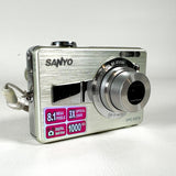 Modern 2008 Sanyo VPC-E870 8.1MP Digital Camera Kit Digital Camera