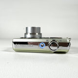 Modern 2008 Sanyo VPC-E870 8.1MP Digital Camera Kit Digital Camera