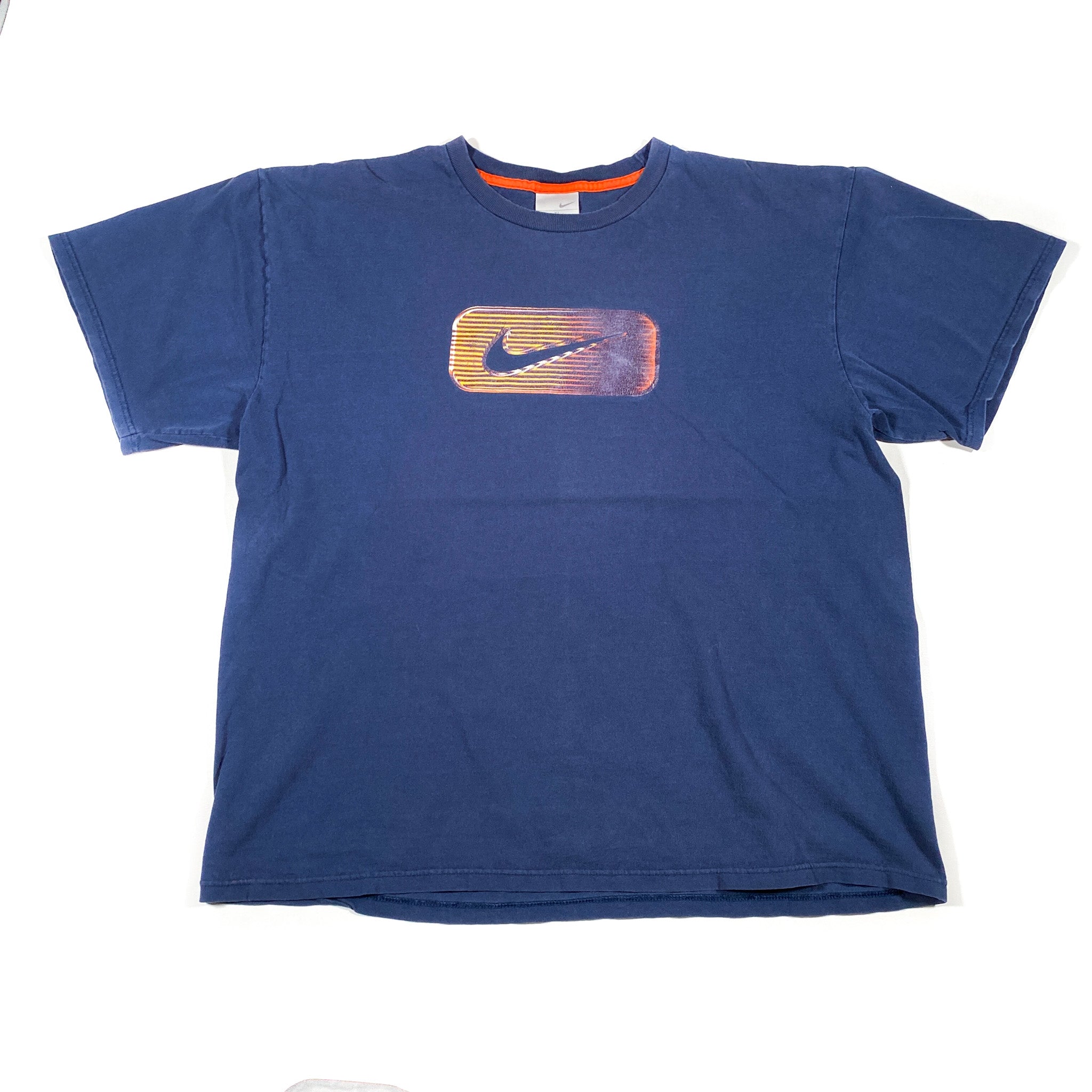 Vintage Y2K Nike Swoosh T-Shirt – CobbleStore Vintage
