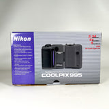 Vintage 2001 Nikon Coolpix 995 Boxed Swivel 3MP Digital Camera