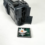 Vintage 2001 Nikon Coolpix 995 Boxed Swivel 3MP Digital Camera