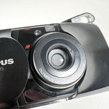 Vintage 1993 Olympus Infinity Stylus Zoom 35mm Film Camera