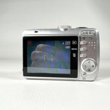 Modern 2007 Akai DC-7370 7MP Silver Point & Shoot Digital Camera