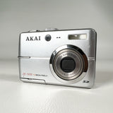 Modern 2007 Akai DC-7370 7MP Silver Point & Shoot Digital Camera