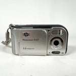 Modern 2007 HP Photosmart E327 5MP Silver Digital Camera