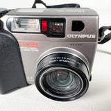 Vintage 2001 Olympus Camedia C-3000 Zoom 3.3MP Digital Camera
