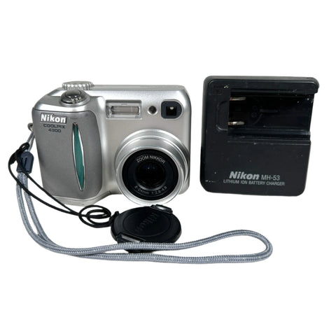 Vintage 2002 Nikon Coolpix 4300 Silver 4MP Digital Camera