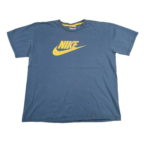 Vintage Y2K Nike T-Shirt