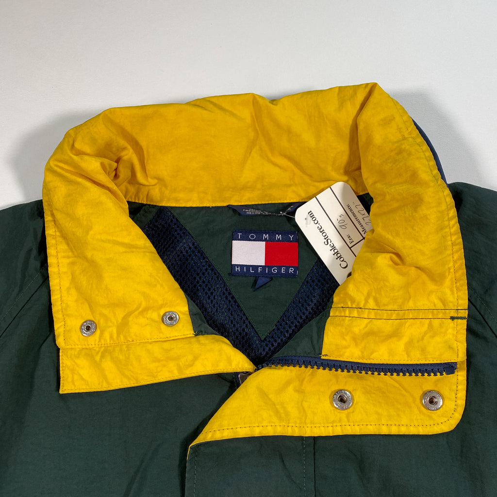 byrde sammensværgelse Opstå Vintage 90's Tommy Hilfiger Green Windbreaker Jacket – CobbleStore Vintage